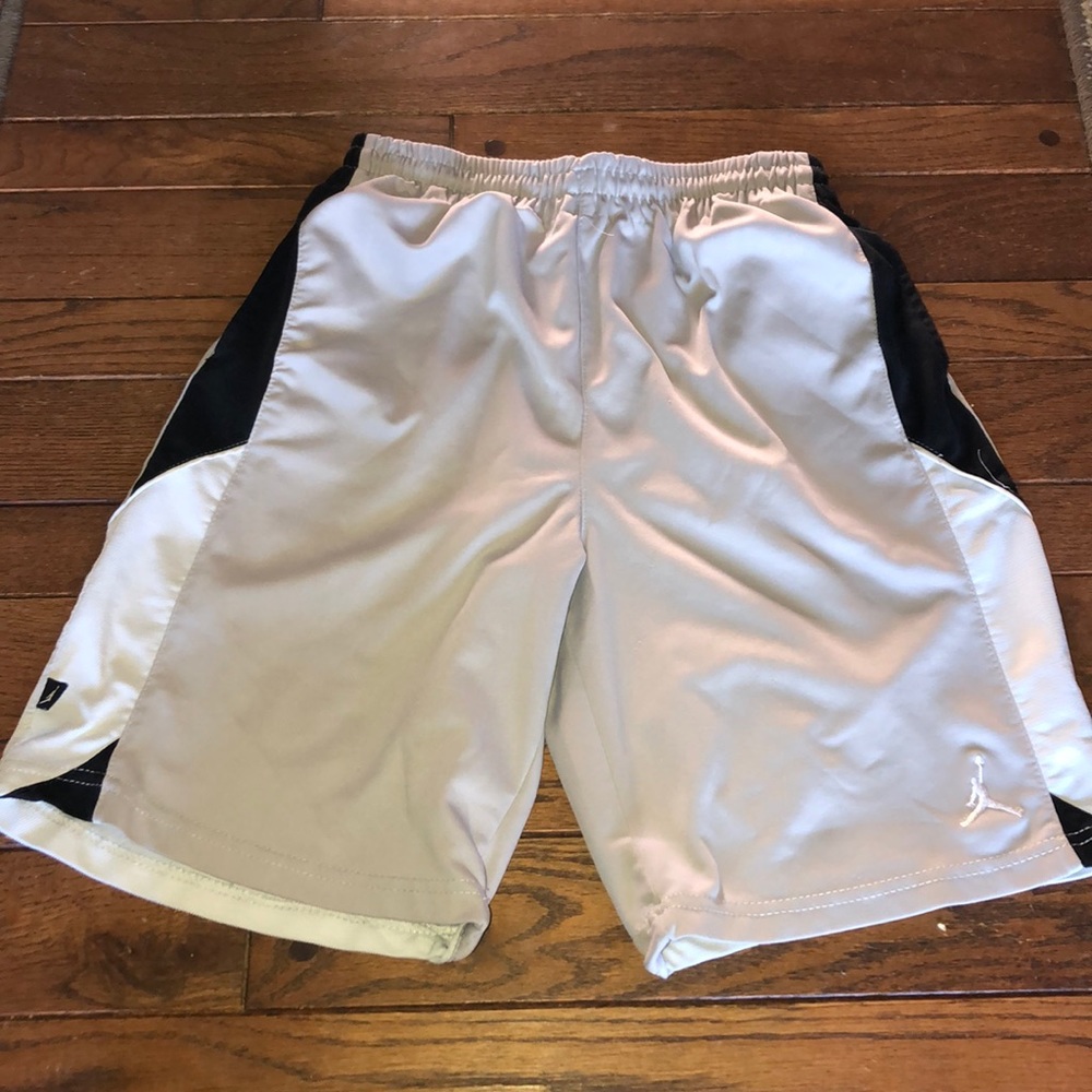 Women’s basketball shorts